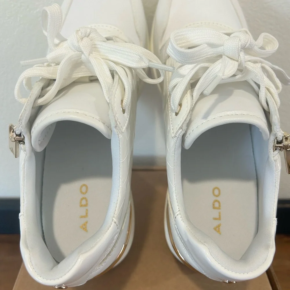 Aldo Adwiwia Women's Trainers
Trainers Wedge Sneakers Gold Outline Zipper Size 9 - Picture 13 of 13